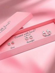 Created with Love 3-częściowy zestaw kolczyków-wkrętek "Lovely" z cyrkoniami rozmiar: onesize. Szare kolczyki Created with Love, z cyrkonią, srebrne. Za 56.99 zł.