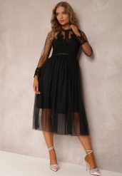 Czarna Sukienka Lylah. Czarne sukienki Renee, na studniówkę, l, z aplikacjami, z tiulu, eleganckie, bez kołnierzyka, bez ramiączek, midi, rozkloszowane. Za 119.99 zł.