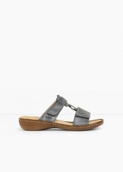 Wygodne klapki marki Rieker z wyściełaną wkładką. Niebieskie klapki bonprix, bez wzorów, bez obcasa. Za 249.99 zł.