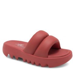 Klapki Reebok. Czerwone klapki Reebok, bez wzorów, bez obcasa. Za 137.99 zł.