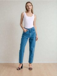 Jeansy mom fit w kropki - niebieski. Niebieskie jeansy Sinsay, l, bez wzorów. Za 69.99 zł.