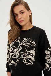 Bluza z aplikacją czarna. Czarne bluzy MOODO, l, z aplikacjami, z bawełny, bez kaptura. Za 139.99 zł.