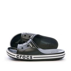 Klasyczne klapki Crocs Bayaband Slide. Czarne klapki Crocs, bez wzorów, bez obcasa. Za 117.99 zł.
