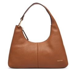 Torebka Calvin Klein. Zielone torebki klasyczne Calvin Klein, bez wzorów, bez dodatków. Za 899.99 zł.
