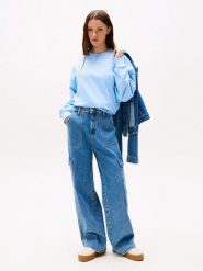 TOMMY JEANS Bluza w kolorze błękitnym rozmiar: XL. Niebieskie bluzy sportowe Tommy Jeans, xl, bez wzorów, z bawełny, bez kaptura. Za 269.18 zł.