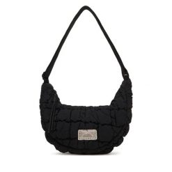 Torebka Billabong. Czarne torebki klasyczne Billabong, bez wzorów, bez dodatków. Za 108.99 zł.
