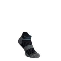 Skarpety biegowe Inov-8 Active Low. Czarne skarpety Inov-8, bez wzorów. Za 46.99 zł.
