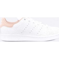Adidas Originals - Buty. Białe obuwie sportowe Adidas Originals, z gumy, bez zapięcia. W wyprzedaży za 219.90 zł.