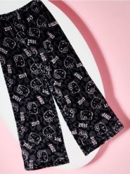 Spodnie polarowe od piżamy Hello Kitty - czarny. Czarne piżamy Sinsay, bez wzorów, z polaru, bez ramiączek. Za 29.99 zł.