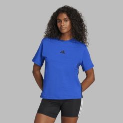 Koszulka damska ADIDAS Gym & Pilates. Bluzki Adidas, s, bez wzorów, z bawełny, sportowe, bez kołnierzyka, bez ramiączek. W wyprzedaży za 79.99 zł.