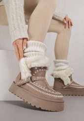 Ciemnobeżowe Śniegowce na Grubej Podeszwie Ozdobione Haftowanym Motywem i Futerkiem Caretusa. Brązowe trapery i śniegowce Born2be, z jeansu. Za 109.99 zł.