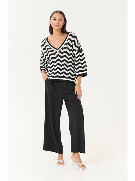 Kaffe Sweter w kolorze czarno-białym rozmiar: XXL. Białe swetry Kaffe, xxl, bez wzorów, z bawełny, bez ramiączek. Za 139.87 zł.