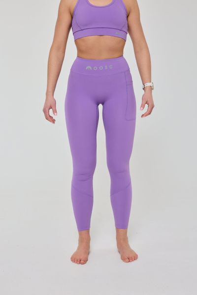 Legginsy Infinite z wysokim stanem - Fioletowe. Fioletowe legginsy OOSC, l, bez wzorów, z materiału, z podwyższonym stanem, długie. Za 245.99 zł.
