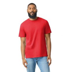 Koszulka CVC Dla Dorosłych Unisex. Czerwone bluzki GILDAN, bez wzorów, sportowe, bez kołnierzyka, bez ramiączek. Za 42.99 zł.