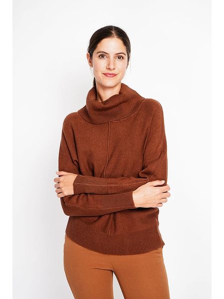 ASSUILI Sweter w kolorze jasnobrązowym rozmiar: 40. Brązowe golfy Assuili, bez wzorów, bez ramiączek. Za 113.99 zł.