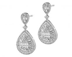Kolczyki z białego złota z diamentami - 1,53 ct - próba 750. Białe kolczyki Apart, z diamentem, złote. Za 15,990.00 zł.
