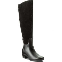 Muszkieterki CAPRICE - 9-26551-39 Black Comb 019. Czarne kozaki Caprice, z futra, przed kolano, bez obcasa, na obcasie, bez zapięcia. W wyprzedaży za 369.00 zł.