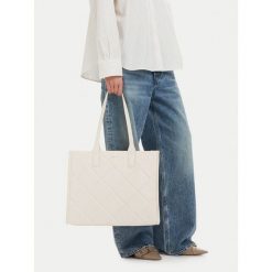 Torebka JENNY. Białe shopper Jenny, bez wzorów, bez dodatków. Za 159.99 zł.
