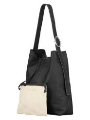 Becksöndergaard Skórzana torebka "Mae" w kolorze czarnym - 32 x 40 x 15 cm rozmiar: onesize. Czarne torby na ramię Becksöndergaard, bez wzorów, z materiału, na ramię, bez dodatków. Za 340.99 zł.