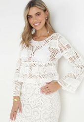 Biała Szydełkowa Bluzka z Falbanką z Bawełny Hokna. Białe bluzki Born2be, bez wzorów, z bawełny, bez kołnierzyka, bez ramiączek. Za 139.99 zł.