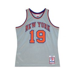 Koszulka NBA New York Knicks Willis Reed 75th NBA. Brązowe bluzki Mitchell & Ness, bez wzorów, sportowe, bez kołnierzyka, bez ramiączek. W wyprzedaży za 565.50 zł.