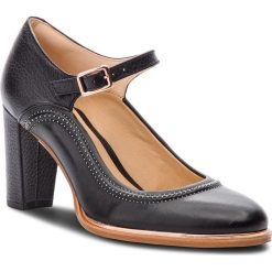 Półbuty CLARKS - Ellis Mae 261378004 Black Leather. Czółenka Clarks. W wyprzedaży za 249.00 zł.