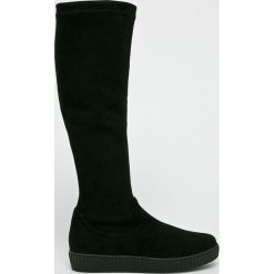 Solo Femme - Kozaki. Czarne kozaki Solo Femme, z materiału, bez obcasa, na obcasie, bez zapięcia. W wyprzedaży za 319.90 zł.