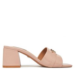 Klapki Nine West. Czerwone klapki Nine West, bez wzorów, bez obcasa. Za 249.99 zł.