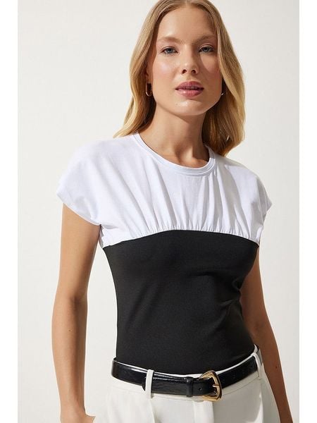 Happiness Istanbul Koszulka w kolorze biało-czarnym rozmiar: M. Białe bluzki Happiness Istanbul, m, bez wzorów, bez kołnierzyka, bez ramiączek. Za 48.39 zł.