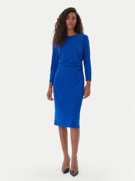 Calvin Klein Sukienka koktajlowa LV044D062G Niebieski Slim Fit. Niebieskie sukienki Calvin Klein, bez wzorów, z syntetyku, wizytowe, bez kołnierzyka, bez ramiączek. Za 489.99 zł.