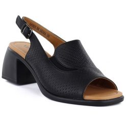 Skórzane sandały damskie na obcasie czarne Vinceza 26-66920. Czarne sandały VINCEZA, bez wzorów, z materiału, bez obcasa, na obcasie, bez zapięcia. Za 179.99 zł.