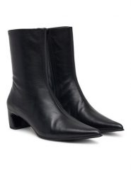 Vagabond Shoemakers Botki Ilona 6232-101-20 Czarny. Czarne botki Vagabond Shoemakers, bez wzorów, bez obcasa, na słupku, bez zapięcia. Za 779.99 zł.