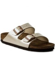 Birkenstock Klapki Arizona Birko-Flor 1009921 Złoty. Żółte klapki Birkenstock, bez wzorów, ze skóry, bez obcasa. Za 399.99 zł.