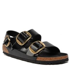 Sandały Birkenstock. Czarne sandały Birkenstock, bez wzorów, bez obcasa, na płaskiej podeszwie, bez zapięcia. Za 589.99 zł.