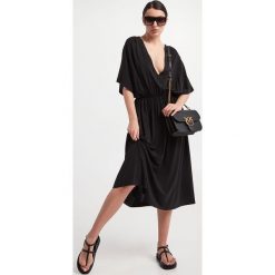 Sukienka Orano MAX MARA BEACHWEAR. Sukienki Max Mara Beachwear, xs, bez wzorów, bez kołnierzyka, bez ramiączek. W wyprzedaży za 540.07 zł.
