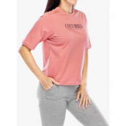 Koszulka z nadrukiem damska Columbia North Cascades Relaxed Tee. Czerwone bluzki Columbia, bez wzorów, bez kołnierzyka, bez ramiączek. Za 96.99 zł.