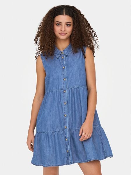 ONLY Sukienka jeansowa Bea 15344263 Niebieski Regular Fit. Niebieskie sukienki Only, s, bez wzorów, z jeansu, bez kołnierzyka, bez ramiączek. Za 99.99 zł.