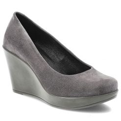 Czółenka damskie Karino, na wysokim koturnie eleganckie skórzane zamszowe wygodne z okrągłym noskiem, szare, 1224-002-P. Szare czółenka Karino, bez wzorów, z weluru, z okrągłym noskiem, bez obcasa, na koturnie, bez zapięcia. Za 322.99 zł.