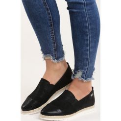Czarne Espadryle From Yesterday. Czarne espadryle Born2be, bez wzorów, ze skóry, bez obcasa, bez zapięcia. Za 79.99 zł.
