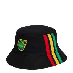 Kapelusz typu bucket Jamaica 26 x Bob Marley. Czarne kapelusze Adidas, bez wzorów. Za 119.00 zł.