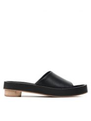 Gino Rossi Klapki 22SS17 Czarny. Czarne klapki Gino Rossi, bez wzorów, ze skóry, bez obcasa. Za 299.99 zł.