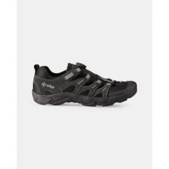 Sandały turystyczne unisex Kilpi SANDRO-U. Czarne sandały Kilpi, bez wzorów, sportowe, bez obcasa, bez zapięcia. Za 360.09 zł.