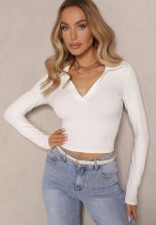 Biała Bawełniana Bluzka z Kołnierzykiem z Prążkowanego Materiału Hirfia. Białe bluzki Renee, m, bez wzorów, z bawełny, eleganckie, bez kołnierzyka, bez ramiączek. W wyprzedaży za 41.99 zł.