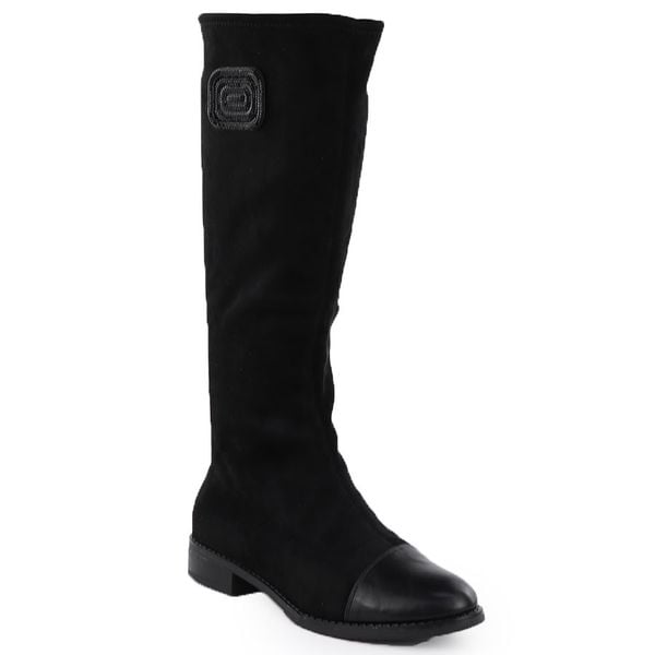 Kozaki zamszowe damskie czarne M.Daszyński MR2251-19. Czarne kozaki M.Daszyński, ze skóry ekologicznej, bez obcasa, bez zapięcia. Za 124.99 zł.