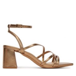 Sandały Aldo. Żółte sandały Aldo, bez wzorów, bez obcasa, na słupku, bez zapięcia. Za 359.99 zł.