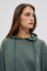 Bluza z kapturem oliwkowa. Zielone bluzy MOODO, xs, bez wzorów, z bawełny, z kapturem. W wyprzedaży za 35.99 zł.