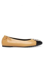 Tory Burch Baleriny Claire Cap-Toe Ballet 156309 Beżowy. Brązowe baleriny Tory Burch, bez wzorów, ze skóry, bez obcasa. Za 1,379.00 zł.