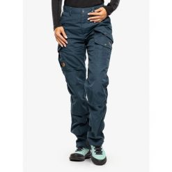 Spodnie trekkingowe damskie Fjallraven Vidda Pro Trousers. Niebieskie spodnie sportowe Fjällräven, na lato, s, bez wzorów, trekkingowe. Za 812.99 zł.