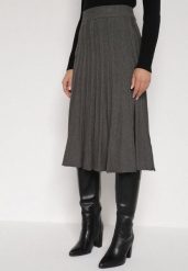Ciemnoszara Rozkloszowana Plisowana Spódnica Dzianinowa Tussana. Szare spódnice Born2be, do pracy, l, bez wzorów, z dzianiny, biznesowe, midi, proste. Za 74.99 zł.