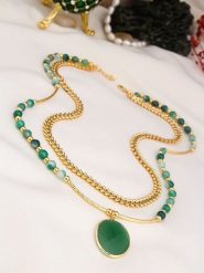 Pierres delicates Pozłacany naszyjnik z elementami ozdobnymi - dł. 50 cm rozmiar: onesize. Zielone naszyjniki Pierres delicates, z agatem, pozłacane. Za 65.99 zł.